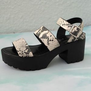 Madden Girl platform snake skin sandals size 7.5